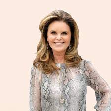Maria Shriver - Empowering Women as an Award-Winning Journalist,  Bestselling Author, Former First Lady of California, and Founder of The  Women's Alzheimer's Movement - The Kara Goldin Show