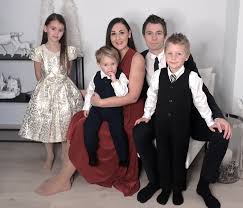 Anna rasmussen is known for her work on oceans rising (2017), arctic apocalypse (2019) and end of the world (2018). Anna Rasmussen Foreldre