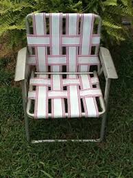 It Does Fold And Unfold Red White Webbing Good Used Condition And May Show Minor Wear Or Imperfections In 2020 Lawn Chairs Chairs For Sale Outdoor Chairs