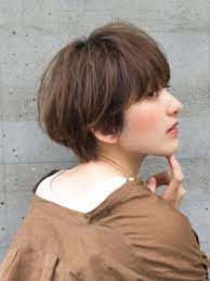 2019最旬ショート 後ろ姿も横顔も 美人になれる髪型 ひし形ショート で印象アップデート bangs バングス ショートのヘアスタイル ヘアスタイリング ひし形 ショート