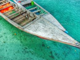 Sensasi danau yang tiada duanya di pulau kalimantan yorumundan. Danau Labuan Cermin Satu Danau 2 Rasa Di Ujung Timur Pulau Kalimantan