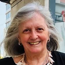 Billie Eilish cried after losing to Beyoncé the "Album of the Year" Grammy  Awards ‼️‼️ This shows that some artists still value winning Grammys as a  major achievement for their craft. Billie