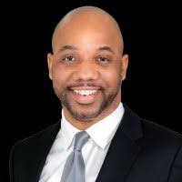 Larry Lockhart's Instagram, Twitter & Facebook