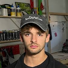 Brent Bobo's Instagram, Twitter & Facebook