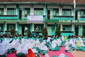 Biaya sma al azhar mp3 & mp4. Pesat Perkembangan Sekolah Islam Terpadu Republika Online