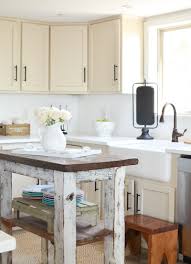 white quartz countertops