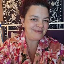 Arrests made after man found unresponsive outside Clermont County bar.  https://tinyurl.com/yxa2d2cm