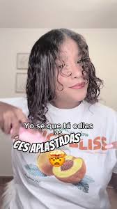 Guía para Evitar Raíces Aplastadas en Cabello Rizado