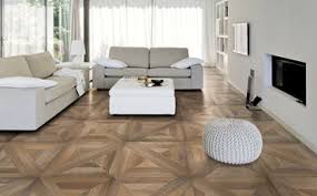 Porcelain Stoneware Tile That Looks Like Parquet Wood Flooring Mansion Offers The Visual Impact Of French V Wood Parquet Flooring Wood Look Tile Parquet Tiles