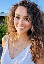 Listen: Once you see somebody's true colors stop tryin to paint over them!  Because you don't like what you're seeing📌📝