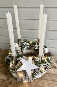 Doch welche geschichte hat der adventskranz? Adventskranzsternenlichter Adventskranz Natur Mit Etsy Grune Kerzen Adventskranz Weihnachtsdekoration