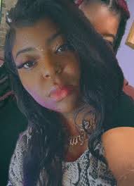 Eboni Ashley (@eboni.ashley)