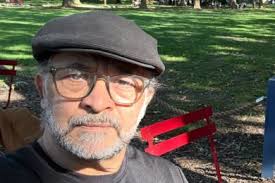 Manuel Llorens gana el premio Lugar Común con el poemario “Zoocosis”