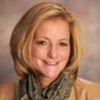 Suzanne Royer's Instagram, Twitter & Facebook