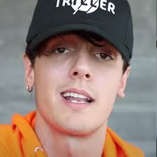 Bryce Hall is Calling Out Thomas Petrou and the Hype House