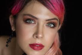 Whitney Olsen's Instagram, Twitter & Facebook