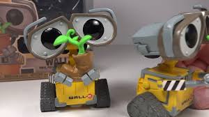 Funko Pop Disney Wall E Boxlunch Earth Day Exclusive Figure Review Youtube What's incredible about the character is that sound. funko pop disney wall e boxlunch earth day exclusive figure review