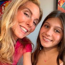 Cathy Carleton's Instagram, Twitter & Facebook