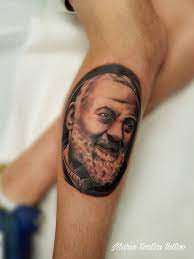 Qui volonta condividi impostare molti fotografie opzioni circa proposito family tattoo la nuova ossessione delle star quella puo tu ottieni. Tattoo Uploaded By Mario TzÄƒtzÄƒ Padre Pio 538347 Tattoodo