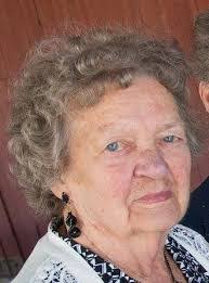 Crystal Albert's Instagram, Twitter & Facebook