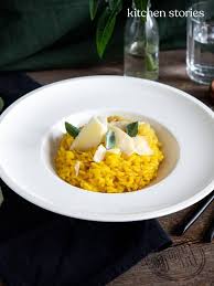 Risotto Alla Milanese Safranrisotto Kitchen Stories Rezept Mit Video Recipe Risotto Rice Recipes For Dinner Milanese Recipe