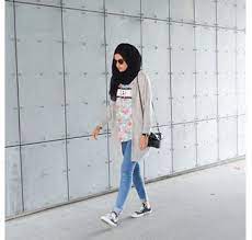 Modest fashion skirt fashion hijab fashion trendy fashion. Hijab Style Gaya Simple Untuk Hangout Ala Zizi Hijabers Asal Denmark Model Pakaian Hijab Gaya Hijab Pakaian Pantai