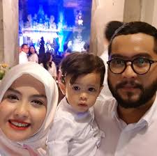 Agustinus nanang sutriono 4.887.756 views5 year ago. Bawang Putih Kini Manis Berhijab Media Hiburan