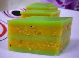 Dikreasikan mengunakan tepung beras rose bran. Resep Dan Cara Membuat Kue Lapis Pisang Yang Gurih Dan Lezat Selerasa Com