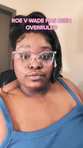 Midday work cuddles #cocotheelawyer @Venti & Mina🐾