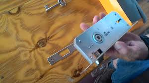 Kapi Kilidi Dilinin Yonunu Degistirme Youtube