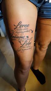 Spruch Oberschenkel Tattoo Tattoo Pins Oberschenkel Tattoo Oberschenkel Tattoos Tattoo Oberschenkel