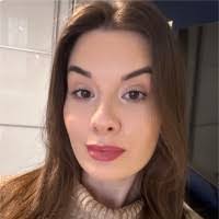 Julie Zuber's Instagram, Twitter & Facebook