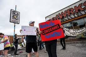 Newsco John B Stetson Pulls Its Hats From Nashville Hat Store After It Sold Not Vaccinated Patches Australiannewsreview
