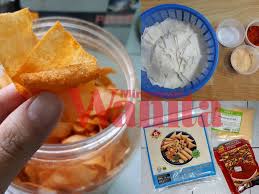 Popia cheese by @wanorder_foods buy 1 rm18.50 buy 2 rm 36 buy 3 rm 54 470gram free shipping just click link shopee kami di bawah untuk beli popia cheese sekarang. 3 Langkah Mudah Buat Popia Wonder Cheese Viral Kudapan Krukk Krukk Paling Senang Sedap Mingguan Wanita