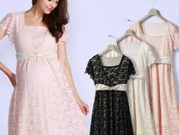 Vestito premaman e allattamento floreale con volant. Quali Abiti Premaman Indossare A Una Cerimonia Per Sembrare Piu Proporzionate