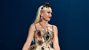 In 1998, gwen stefani made big waves at the mtv movie awards. We Finally Know Gwen Stefani S Real Hair Color