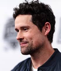 Benjamin Hollingsworth (@hollingsworthb) • Threads, Say more