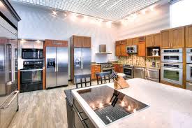 Small appliances found in the home are useful for many tasks in the kitchen, the laundry room and the bathroom. Appliances To Match Your Budget Lifestyle Pacific Appliance Group Hawaii Renovation