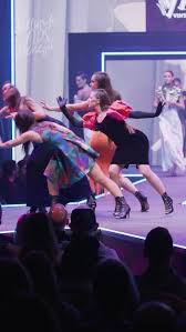 Featured Artist: Donavan Daily 🎵 ⠀⠀⠀⠀⠀⠀⠀⠀⠀ Guitarist Donavan Dailey is an  innovative classical/jazz guitarist, composer, arranger and teacher. He has  carved out an interesting niche for a nylon string guitarist. As a