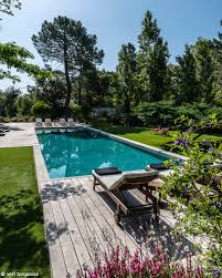 prix d une piscine enterree en 2020 amenagement jardin terrasse piscine piscine amenagement paysager piscine et jardin
