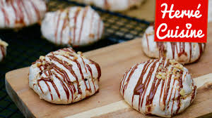 Recette Des Meringues Noisette Chocolat Croquantes Youtube