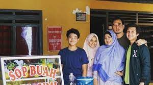 Tengku Firmansyah Rindu 3 Anaknya Di Tukang Ojek Pengkolan Mereka Memang Bukan Anak Asli Kami Tribunsolo Com