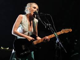 See more ideas about wolf alice, ellie, guitar girl. Rjklt9y11agbom