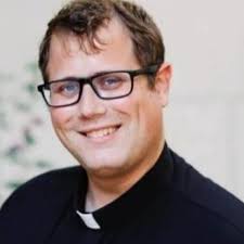 Matt Litak, the recently named pastor at St. Catherine of Alexandria  Catholic Church in Oak Lawn @st.catherine_oaklawn, is a proud alum of  Evergreen Park Community High School. Read more about Litak's path