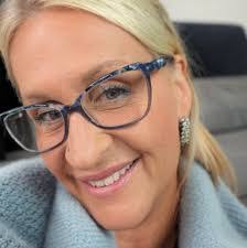 Kristi White's Instagram, Twitter & Facebook