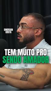 🎙️ Corte PowerTalk-PRO, O Emerson Costa mandou a real sobre um erro comum  no fisiculturismo:, 👉 “Muitos atletas não seguem o que o coach manda,  fazem o que têm na cabeça.”, E foi além:, 🔥 “Tem muito ...