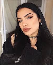 Anita Dana's Instagram, Twitter & Facebook