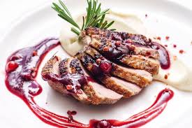 Magret De Canard Aux Airelles Des Bois Et Au Vinaigre De Framboises Recept Recepten Eend