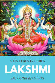 Jede der fünf weltreligionen wird in je einem wimmelbild vorgestellt. Freitag Der Tag Der Gottin Lakshmi Hinduistische Gotter Gottin Indischen Gottern