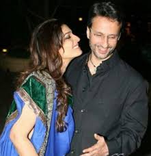 Watch the latest video from raveena tandon (@officialraveenatandon). Raveena Tandon S Adorable Birthday Wish For Husband Anil Thadani Proves Their Love Is Still Fresh